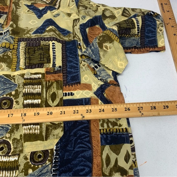 Tribes Camp Shirt Men XL Short Sleeve  Abstract Print Button Up Travel Vacation - Picture 8 of 9